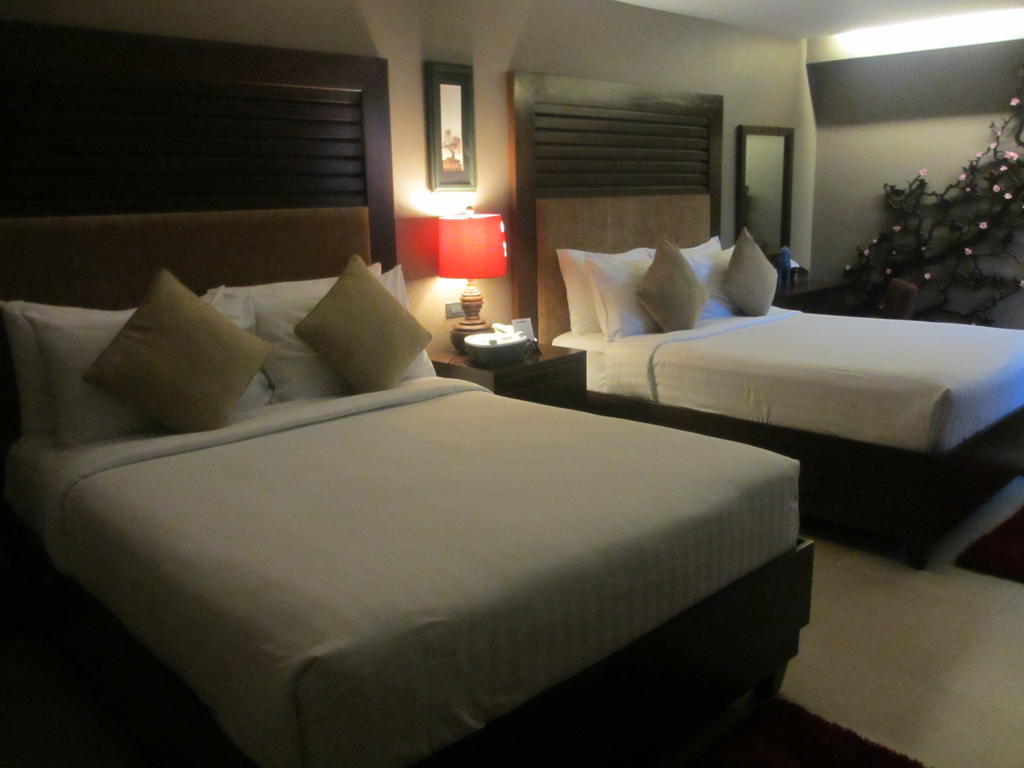 The Theodore Hotel Tagaytay City Exterior foto